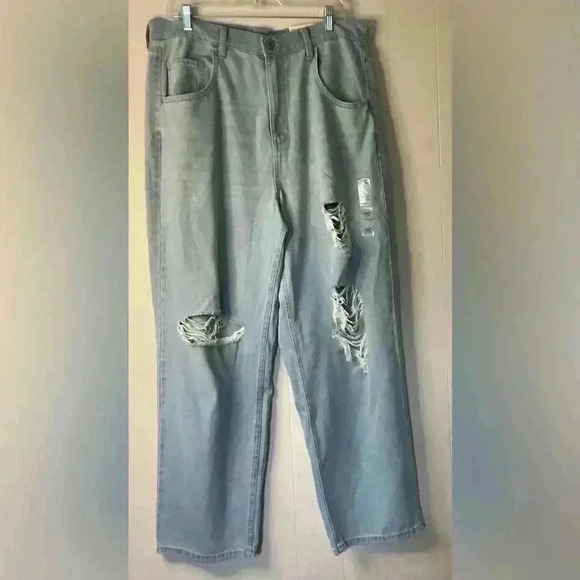 NWT SO Highest Rise Baggy Jeans Slouchy through Hip and Thigh. Size 17/33W - Picture 1 of 6